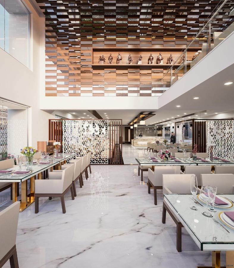Отель Ramada By Wyndham Gandhidham Shinay Экстерьер фото