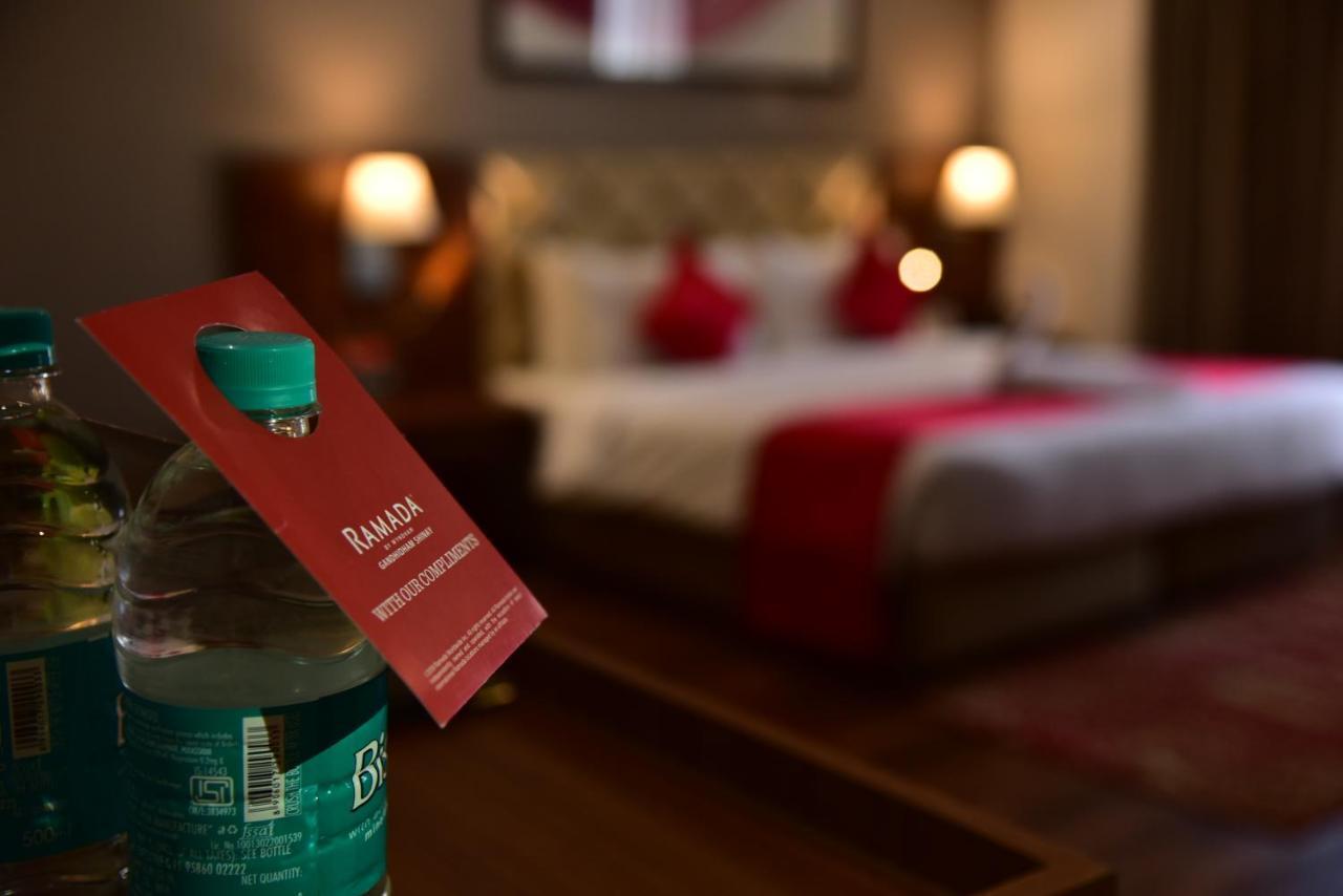 Отель Ramada By Wyndham Gandhidham Shinay Экстерьер фото