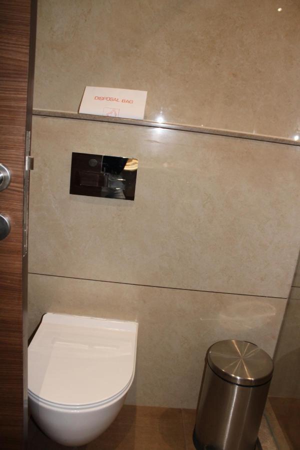 Отель Ramada By Wyndham Gandhidham Shinay Экстерьер фото