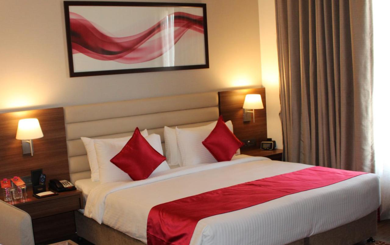 Отель Ramada By Wyndham Gandhidham Shinay Экстерьер фото