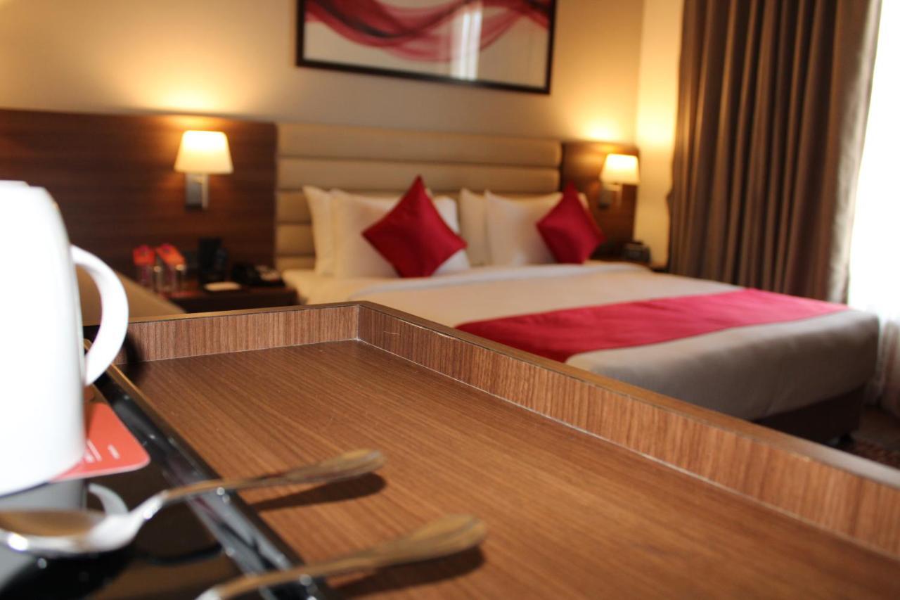 Отель Ramada By Wyndham Gandhidham Shinay Экстерьер фото