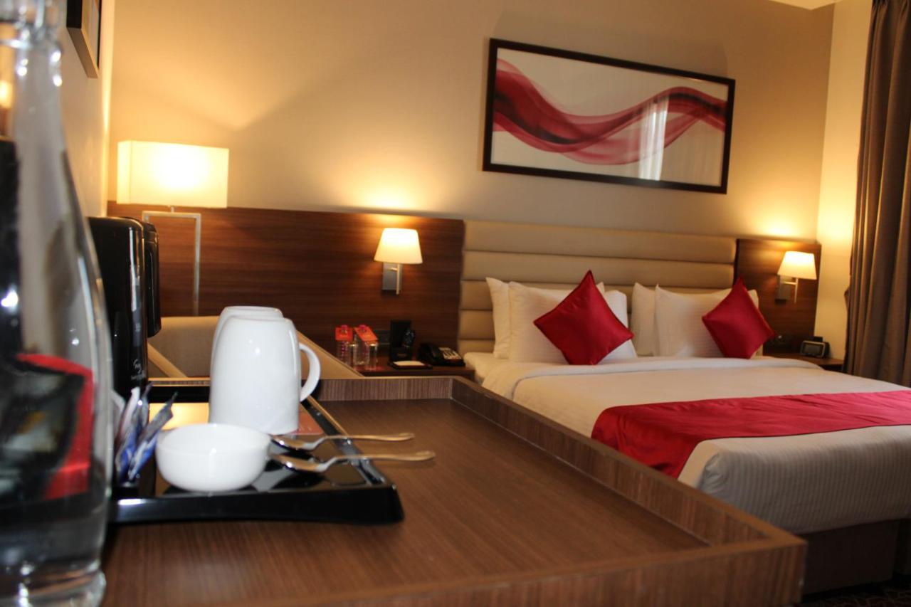 Отель Ramada By Wyndham Gandhidham Shinay Экстерьер фото
